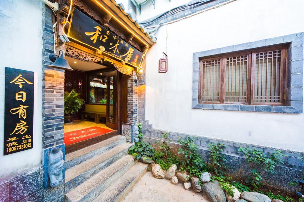 Heluju Inn Lijiang  Extérieur photo
